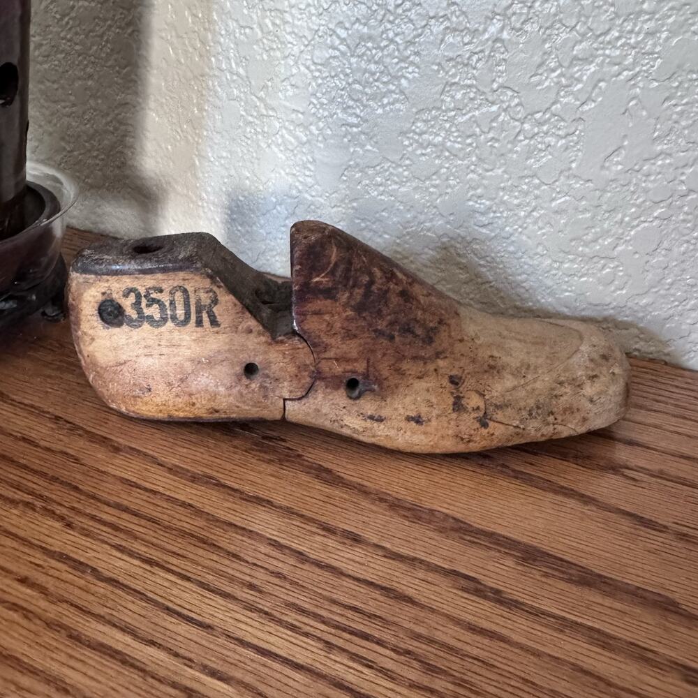 Vintage Wooden Shoe Last Tree Form 350R Brown 1942 Rochester